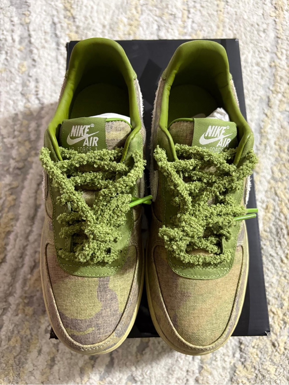 Nike Woman  Olive Green Textured Lace Sneakers